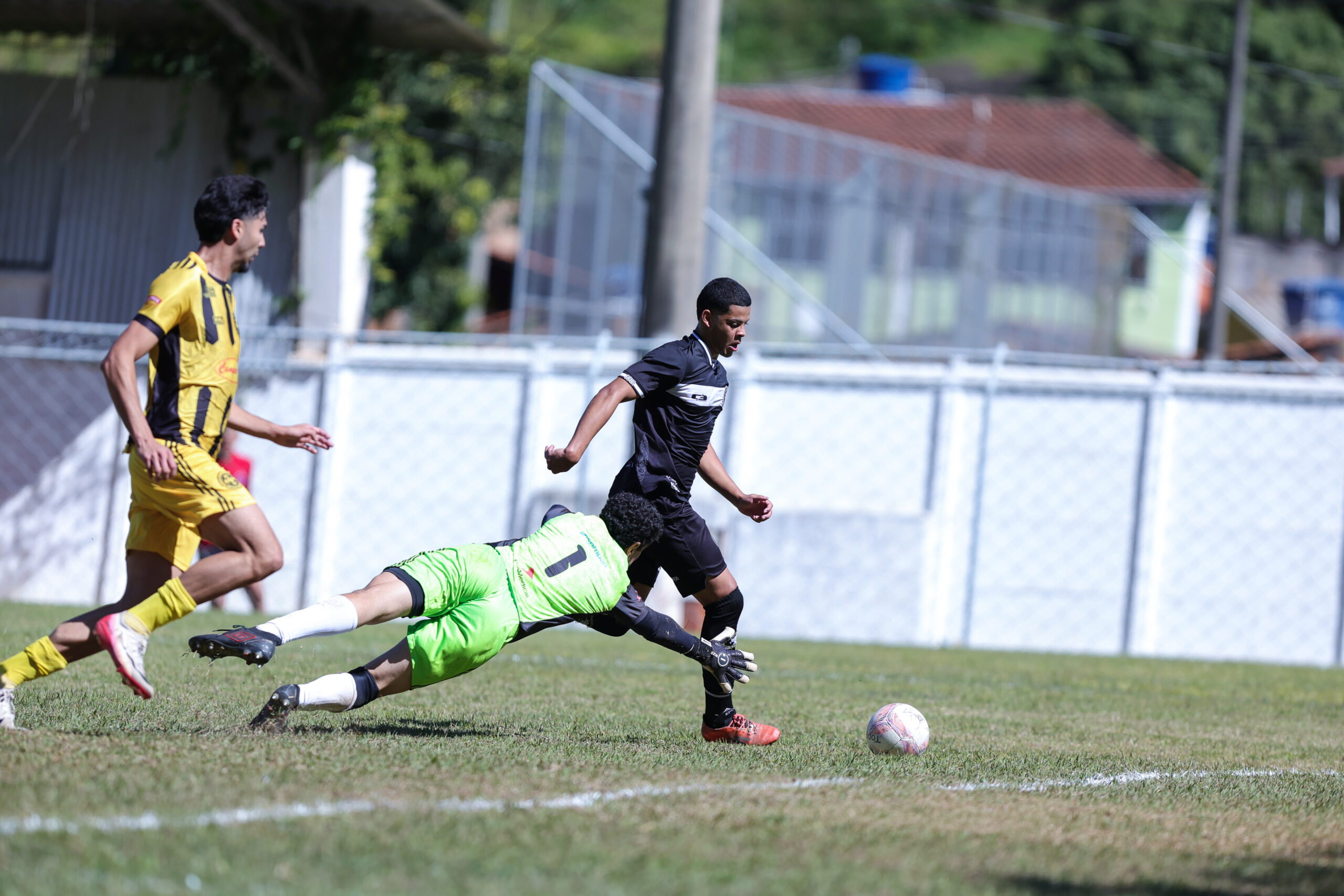 Villa Real vence o Uberabinha no Ninho da Águia e conquista primeira vitória no Pentagonal da Permanência